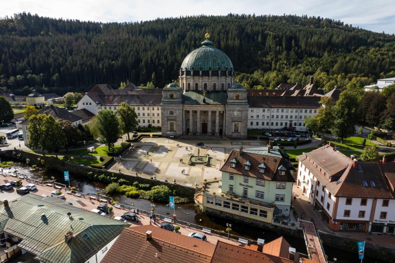 Dom-Hotel Sankt Blasien Exteriör bild